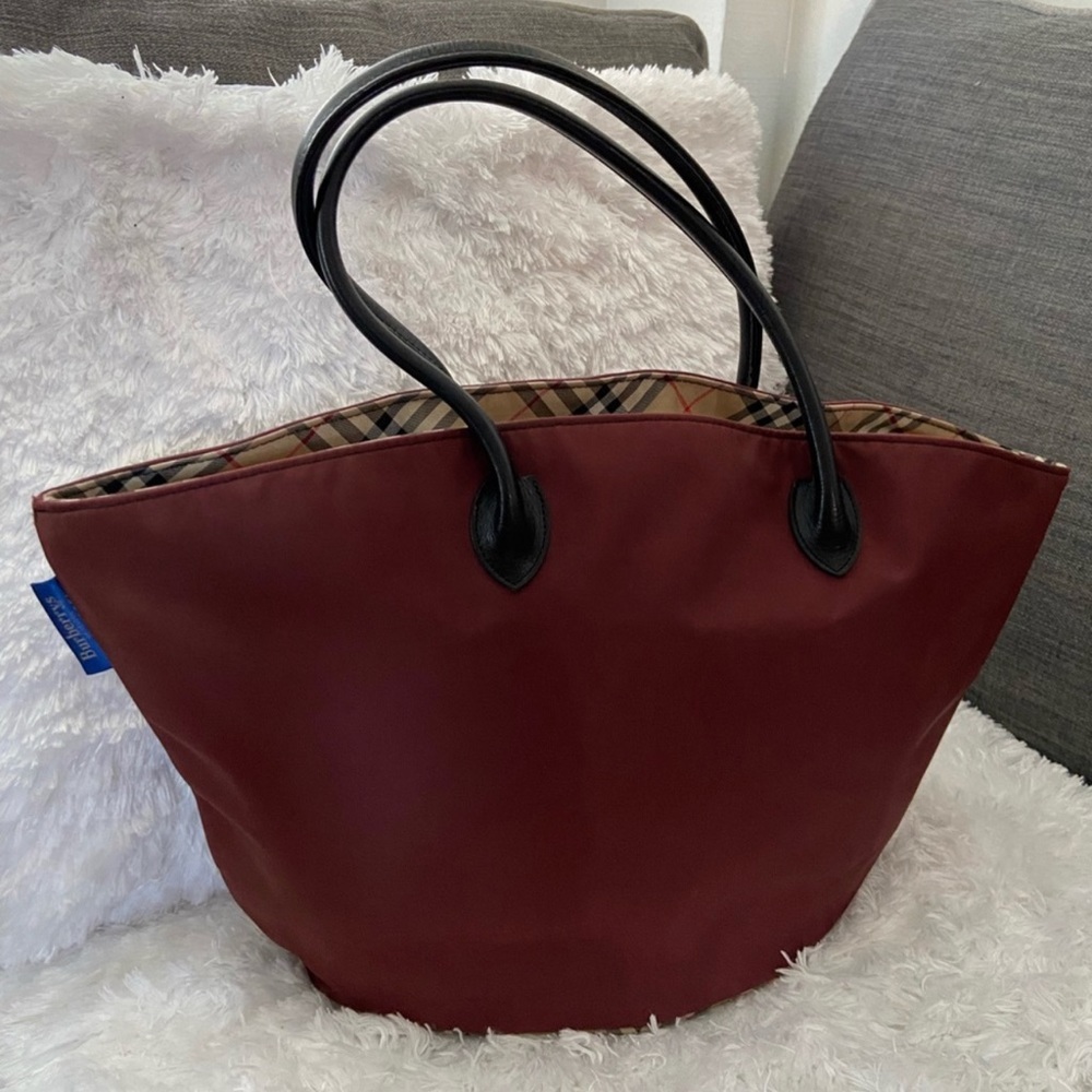 VINTAGE AUTHENTIC BURBERRY OF LONDON BLUE LABEL NYLON TOTE BAG PURSE CRANBERRY